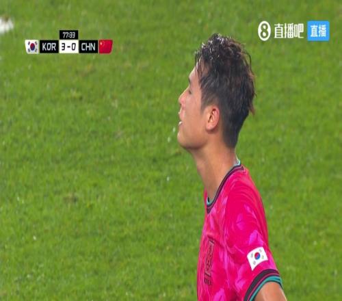 杨晨:天气条件一样炎热,韩国球员进了三个还拼命地跑