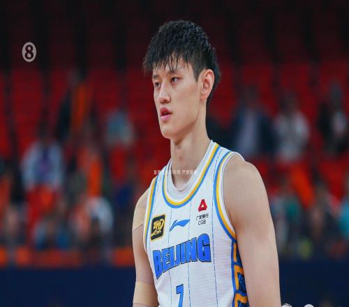 媒体人：曾凡博是CBA里打法最接近NBA的国内球员上赛季涨球很多