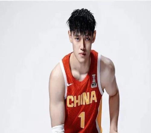 曝中國球員曾凡博加盟籃網(wǎng)，成中國男籃今夏進(jìn)NBA第2人