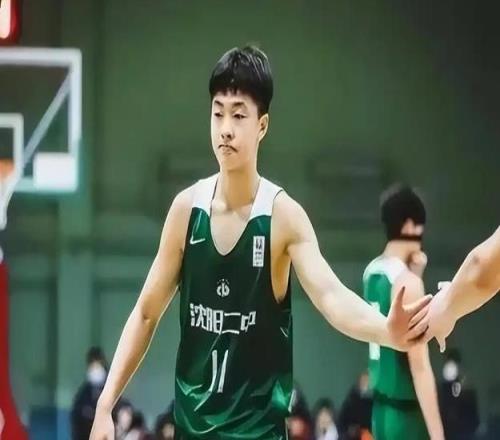 CBA天才要陨落曾单场54分12次抢断打杨瀚森如今连遭重击