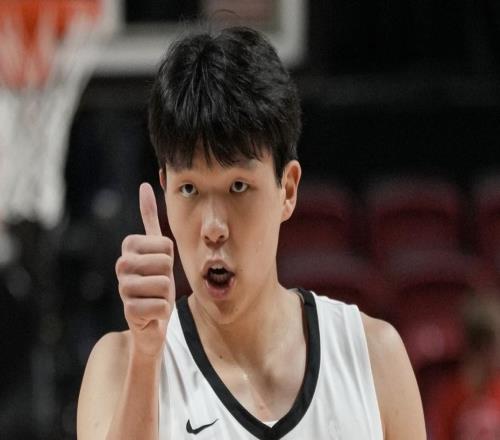 男籃現(xiàn)役最強(qiáng)12人揭曉！10大留洋巨星+CBA雙星，沒胡明軒徐杰孫總