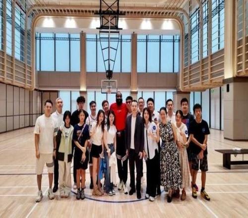 NBA巨星哈登中國(guó)行廣州站首選南天名苑天CLUB！賽事級(jí)球場(chǎng)設(shè)施獲球星點(diǎn)贊