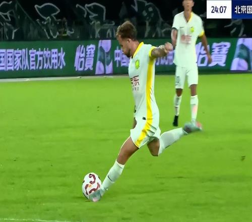 國安奪冠還有戲防線漏成篩子，戰(zhàn)術(shù)不知所云，引援失誤難有作為