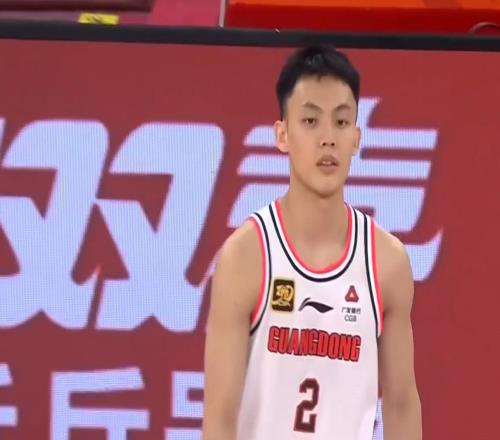 终于来了！CBA最强锋线将驰援杜锋，加盟广东队成定局！