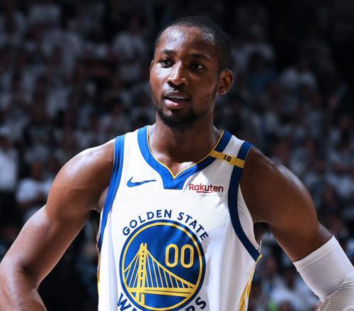 拒絕4年8920萬！沖擊4年1.3億！最瘋狂偽巨頭誕生，NBA只是生意
