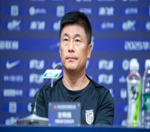 李国旭：每场中超比赛都不容易，一支球队主客场成绩不能反差太大