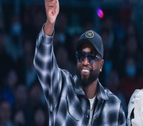 韦德抨击部分球迷：别以为看过几场球就懂NBA那是不尊重这项运动