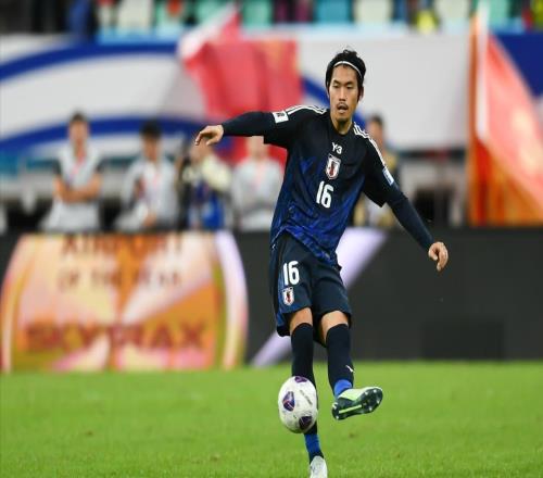 日本國(guó)腳德甲首秀重傷！睪丸破裂后已不完整，又遭十字韌帶撕裂