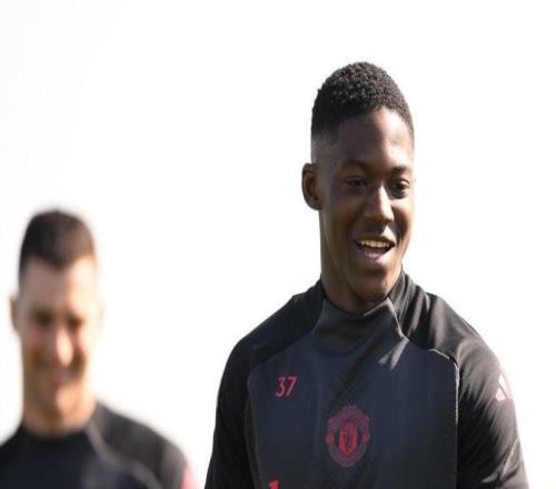 talkSPORT：如果曼联收到合适的报价，梅努会考虑在今夏离开