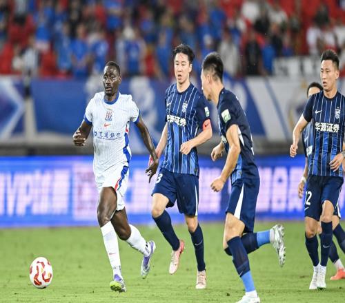老當益壯！36歲老將任航12次解圍冠絕全場，助三鎮(zhèn)勝申花