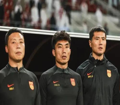 國足助教再就業(yè)！陳濤加盟中超保級(jí)隊(duì)鄭智暫無下家
