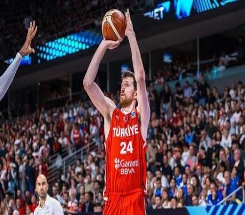 阿塔曼：奧斯馬尼防字母哥效果很棒會有NBA球隊愿意給他合同