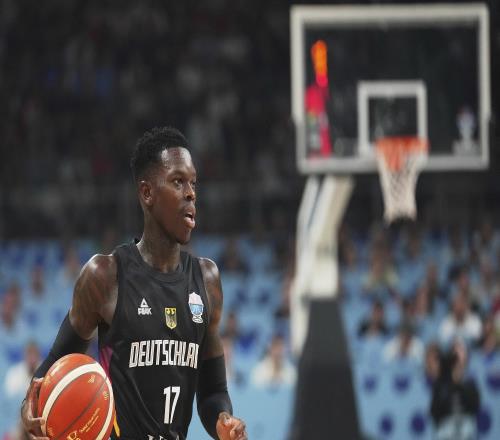 施羅德盛贊字母哥：揚尼斯在NBA已達新高度，我們唯有敬意