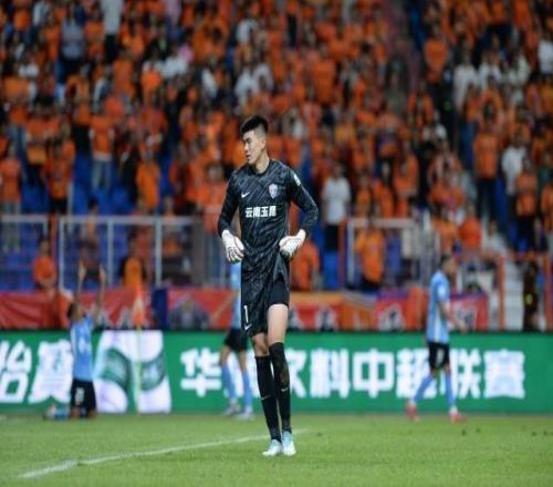 【中超】马镇超巨失误奥斯卡头球救主玉昆1比1英博