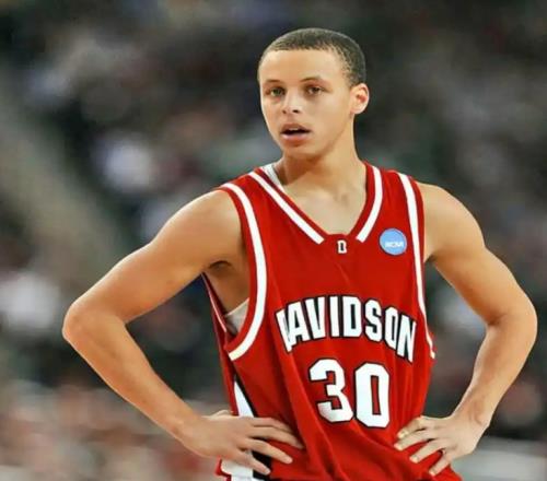 从默默无名，到惊艳所有人！盘点NBA历史10大逆天改命的球员