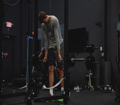 听取报价！NBA顶级盖帽手！湖人心心念念的大中锋