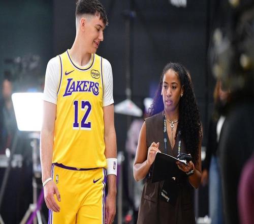 搞笑，湖人隊(duì)杰克拉拉維亞爆料年齡錯誤險些葬送他的NBA生涯