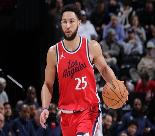 美記：本西蒙斯新賽季初將不會出現(xiàn)在NBA球隊的名單上