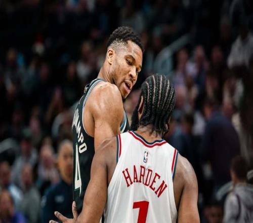 5413萬+287萬+58萬，我全給你，NBA歷史首次！你想走沒那么容易