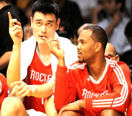 一個(gè)比一個(gè)離譜！NBA10大奇葩受傷：把自己笑進(jìn)醫(yī)院第一真的服