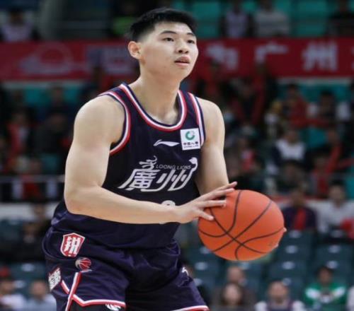 入乡随俗！广东新援被队友同化球迷调侃这才是真加盟