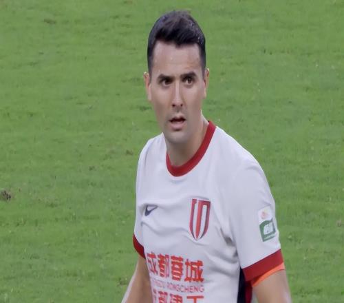中超转会大鱼诞生!3大强队哄抢周定洋,海港出手,开顶薪合同