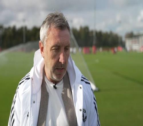 曼聯(lián)總監(jiān)：三連勝后球隊心態(tài)沒變化我們對走在正確方向上