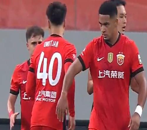 中超悬念结束海港末轮取胜就夺冠,大连无欲无求,申花白忙一场