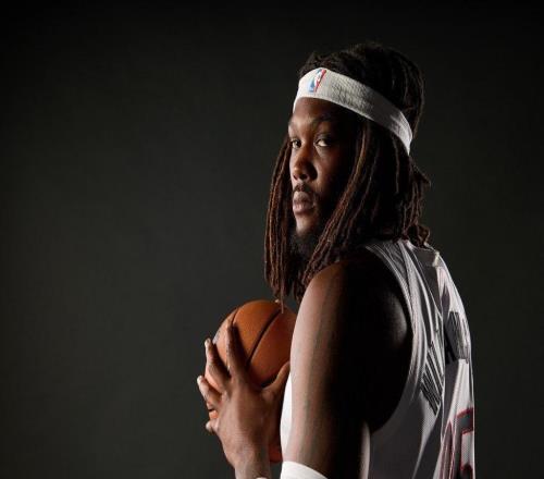 体坛联播多特创德甲零封纪录，罗威回归杨瀚森或面临下放