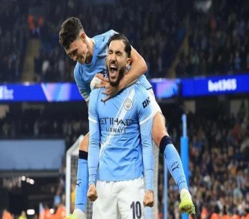 哈格里夫斯：本賽季曼城陣容依然強(qiáng)大，他們可以爭奪英超冠軍