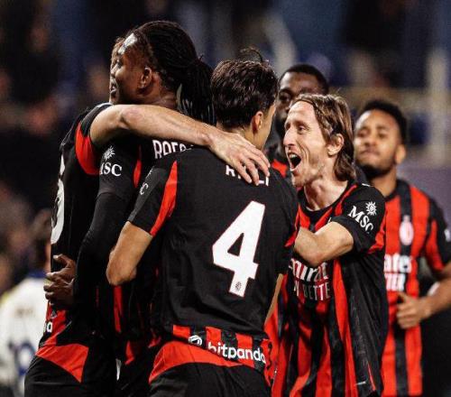 20到22！意甲榜首易主，米蘭2球領(lǐng)先被扳平，4輪3平仍登上榜首