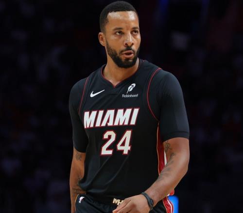 年薪2048萬美金，4項生涯新高！NBA最強引援誕生，他能進全明星