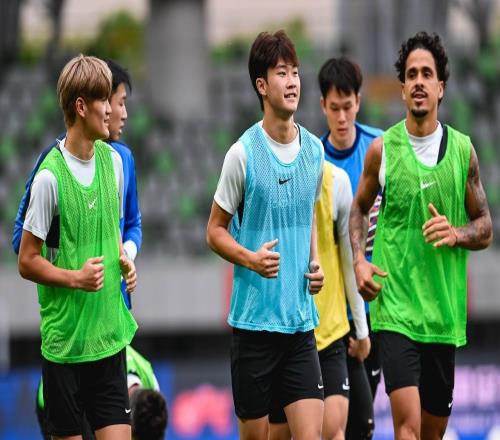 大連英博贏麻了！一項榮譽讓上港望塵莫及，北京國安都要嘆息無力