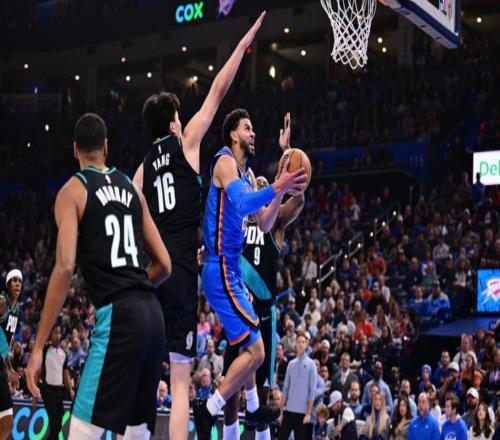 單手劈扣+超周琦！楊瀚森1戰(zhàn)創(chuàng)3項(xiàng)新高，開(kāi)拓者慘敗，SGA太強(qiáng)了！