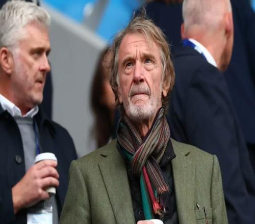 記者：下賽季是英超財政新規(guī)過渡期，曼聯(lián)會是主要受益方之一