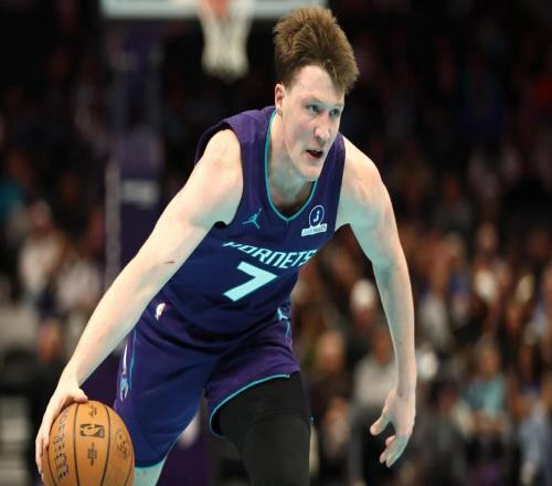 NBA新秀榜：克努佩爾和弗拉格繼續(xù)前2，獨行俠落選秀殺進前十