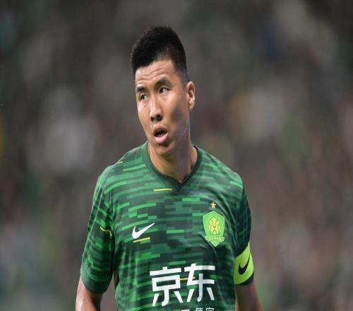 李明不挽留吗北京国安刚夺冠，曝老将王刚就选择退役，球迷诧异