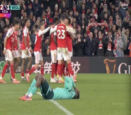 21險(xiǎn)勝，阿森納英超對(duì)陣?yán)顷?duì)已取得9連勝