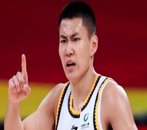 遼寧男籃8068擊敗天津，一人一戰(zhàn)成名，兩人繼續(xù)令人失望