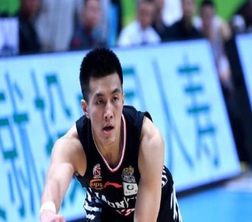 什么情況馬布里銳評(píng)郭艾倫：吃T是因在遼籃受裁判照顧慣了