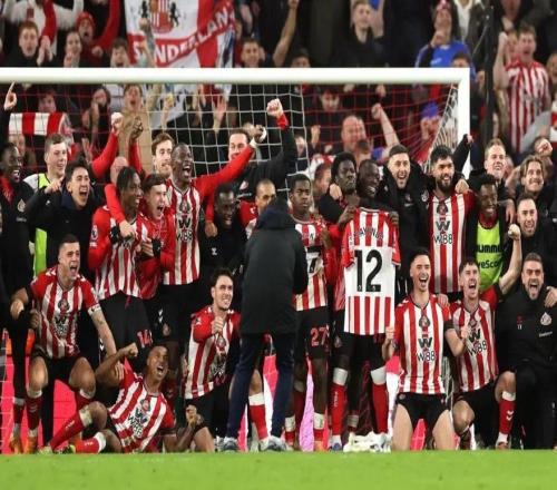 复仇，桑德兰主场击败纽卡后复刻纽卡两年前赢球的庆祝方式