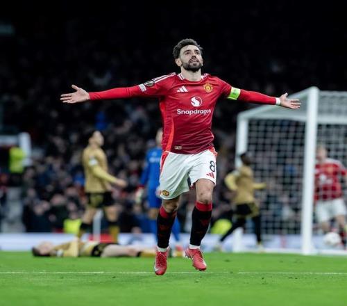 6年忠心遭踐踏！B費(fèi)開炮：曼聯(lián)想賣掉我一些人眼里只有錢