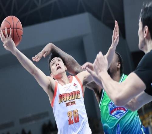 14投狂轰34分6板！CBA又杀出一天才后卫：国家队会有他一席吗