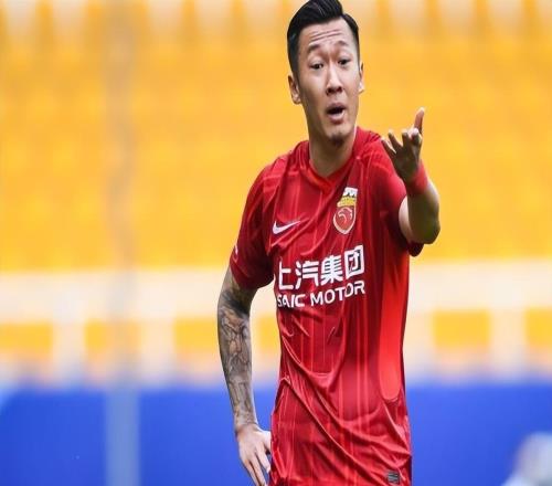 國(guó)安搶不贏！海港或免簽山東泰山外租全能中場(chǎng)，徐新最佳接班人