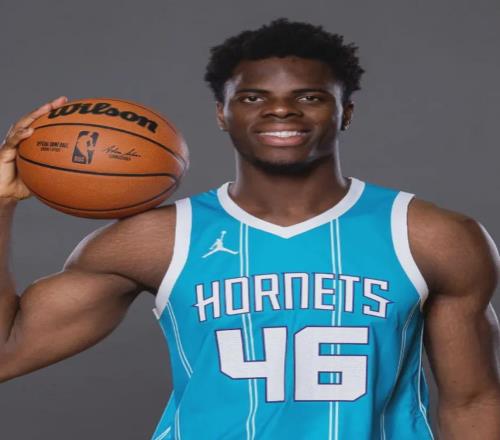 退出NBA！加盟大學(xué)聯(lián)賽！21世紀(jì)第一人