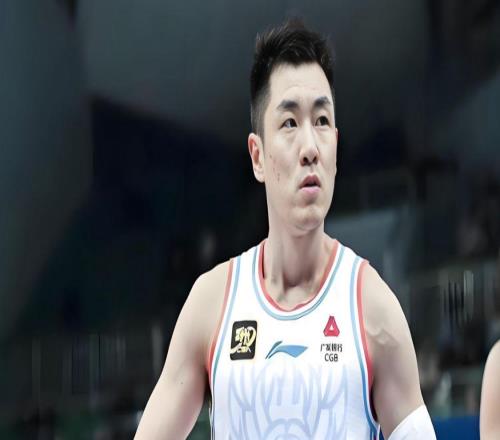 賈磊：高詩巖防守CBA第一，貼身緊逼，只讓徐杰得到22分5板8助