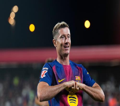 每體：萊萬(wàn)的愿望是繼續(xù)留在巴薩，并重新奪回主力位置