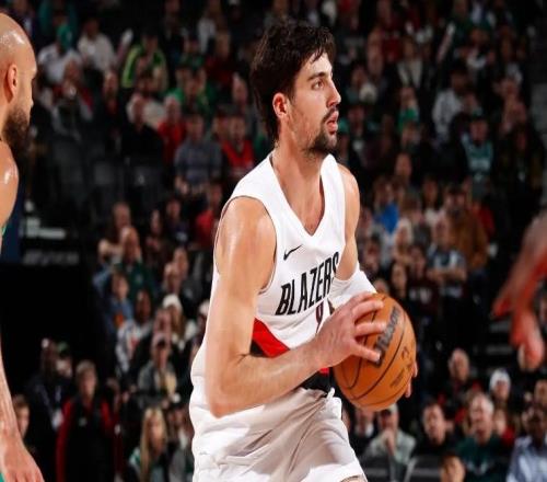 身邊有了幫手后，開拓者鋒線球星的狀態(tài)也是有了明顯的提升