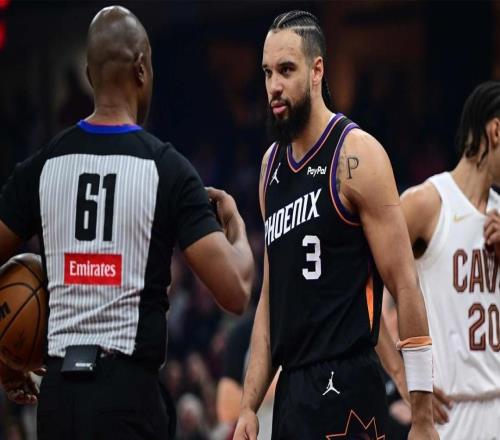 狄龍的激情并不僅限于NBA賽場，他在1野球賽中也吃到了技術(shù)犯規(guī)