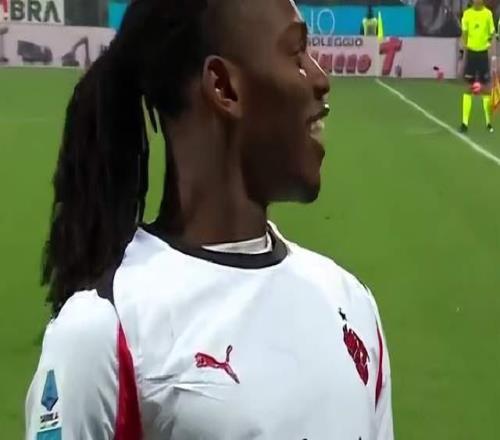 一場10！讓意甲榜首又易主：米蘭登頂+領先2分，國米贏球=反超